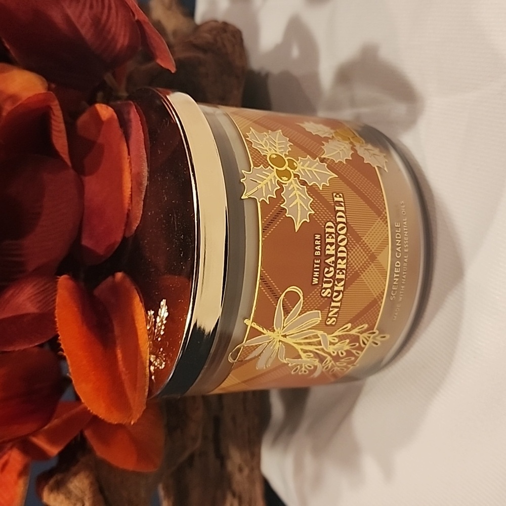 NWT Bath and Body Works Sugared Snickerdoodle Three Wick Candle